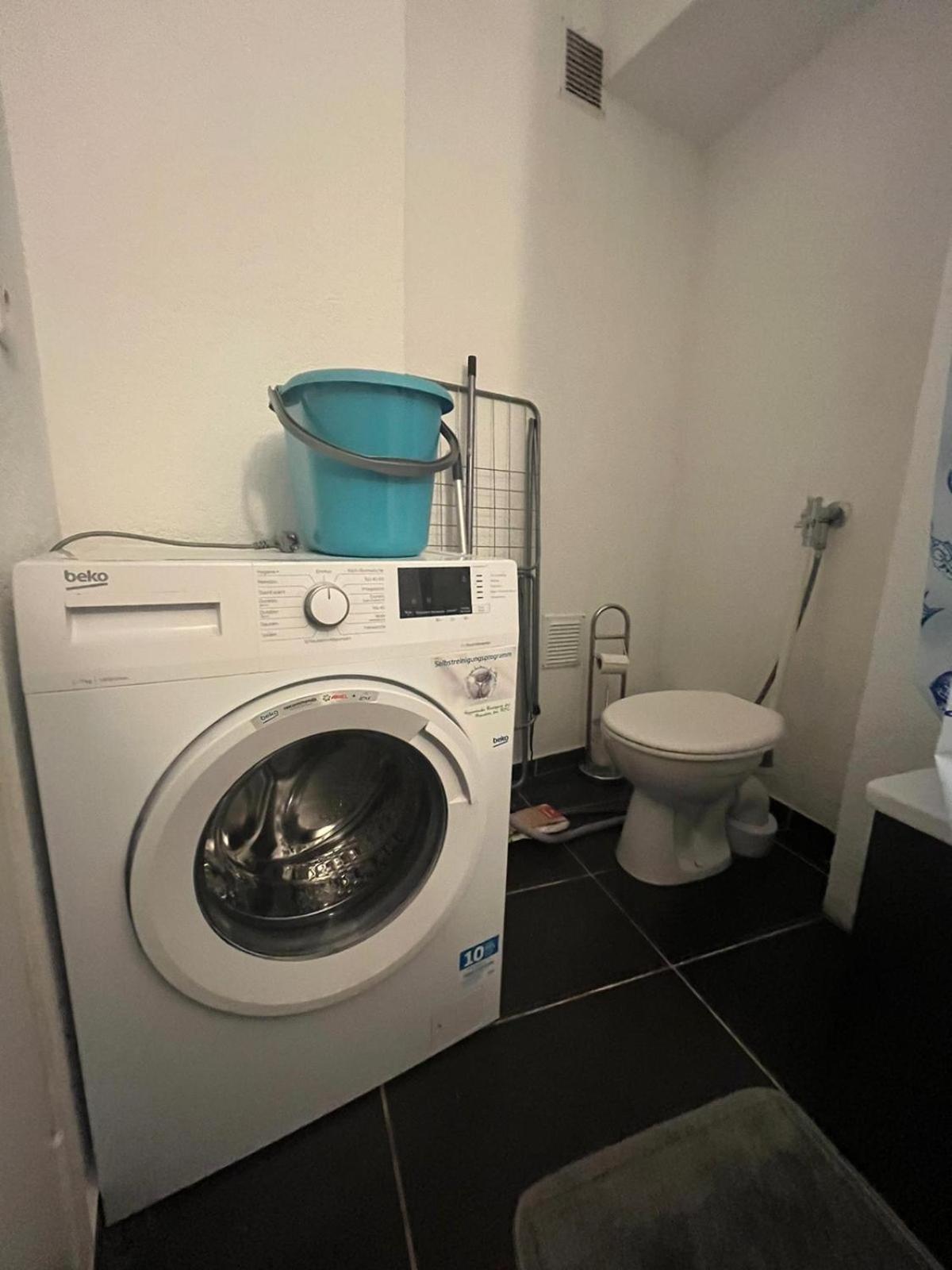 Von Herz International In Apartment *
